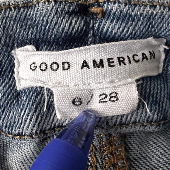 GOOD AMERICAN Good Legs High Rise Distressed Jeans - Picture 8 of 14